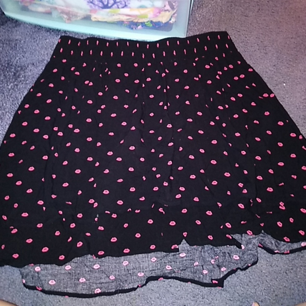 Torrid lip skirt